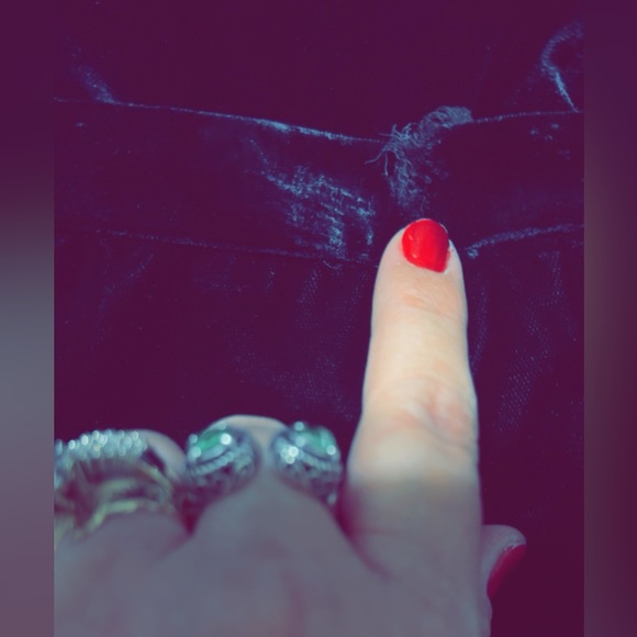 GIORGIO ARMANI Black Velvet Skirt, Size EUR 44 US 8 RETAIL $698 Waist 14” - Picture 8 of 8